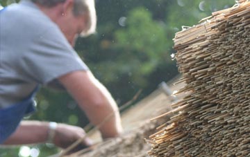 professional Leochel Cushnie thatchers